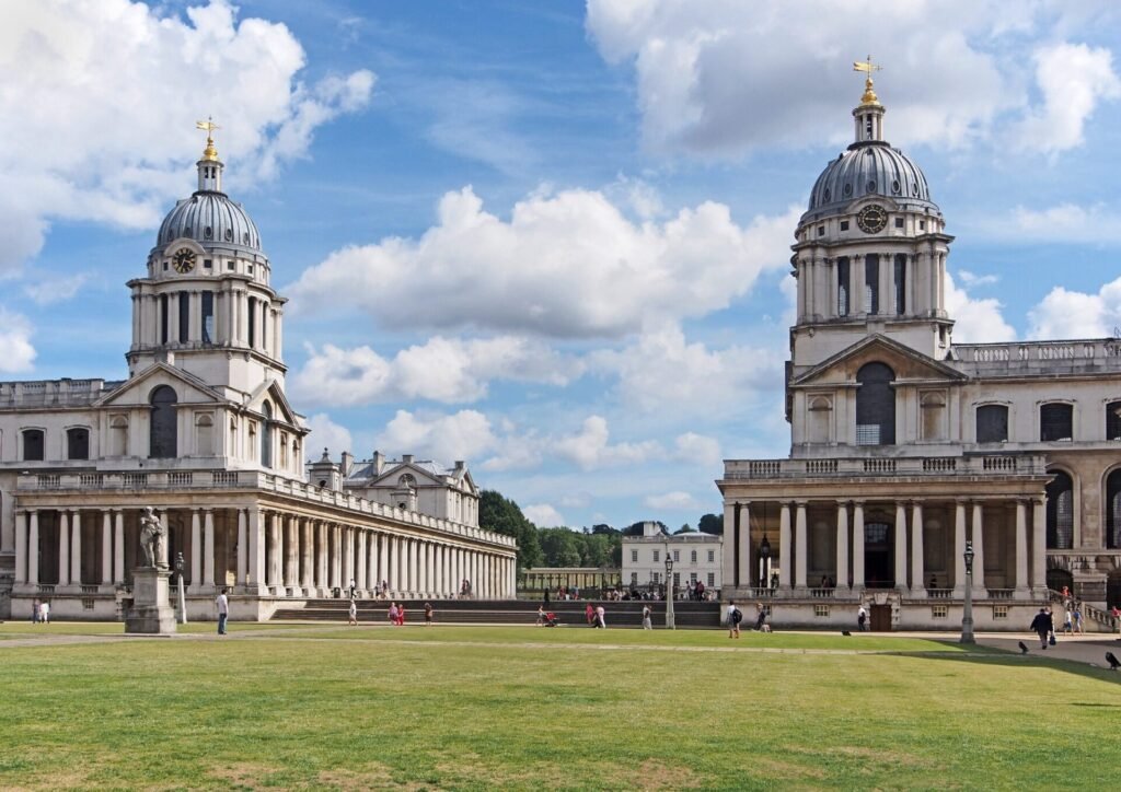 15 Iconici Luoghi di Riprese di Bridgerton da Visitare in Inghilterra: Scopri le Meraviglie del Regency